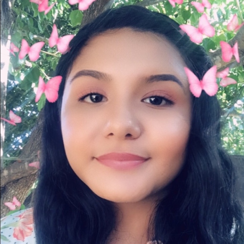 Meet your Posher, Rocio